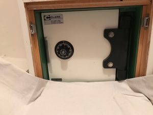 Andy the Locksmith Safe Opening